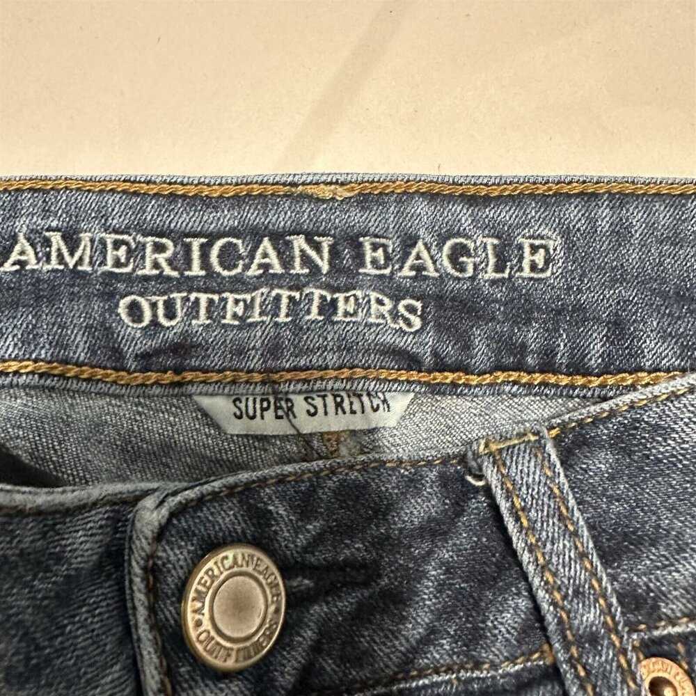 American Eagle Shorts Jean Super Stretch Womens 12 Denim Cuffed Short - Picture 4 of 8